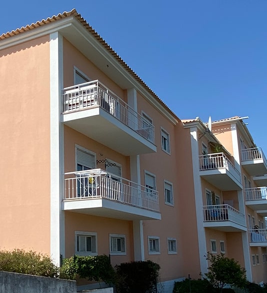 Obra exterior executada pela Azoth Veles